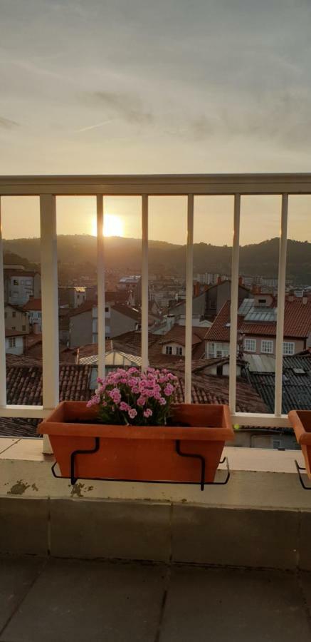 Duplex Luminoso Con Vistas En El Centro De Ourense Appartement Buitenkant foto