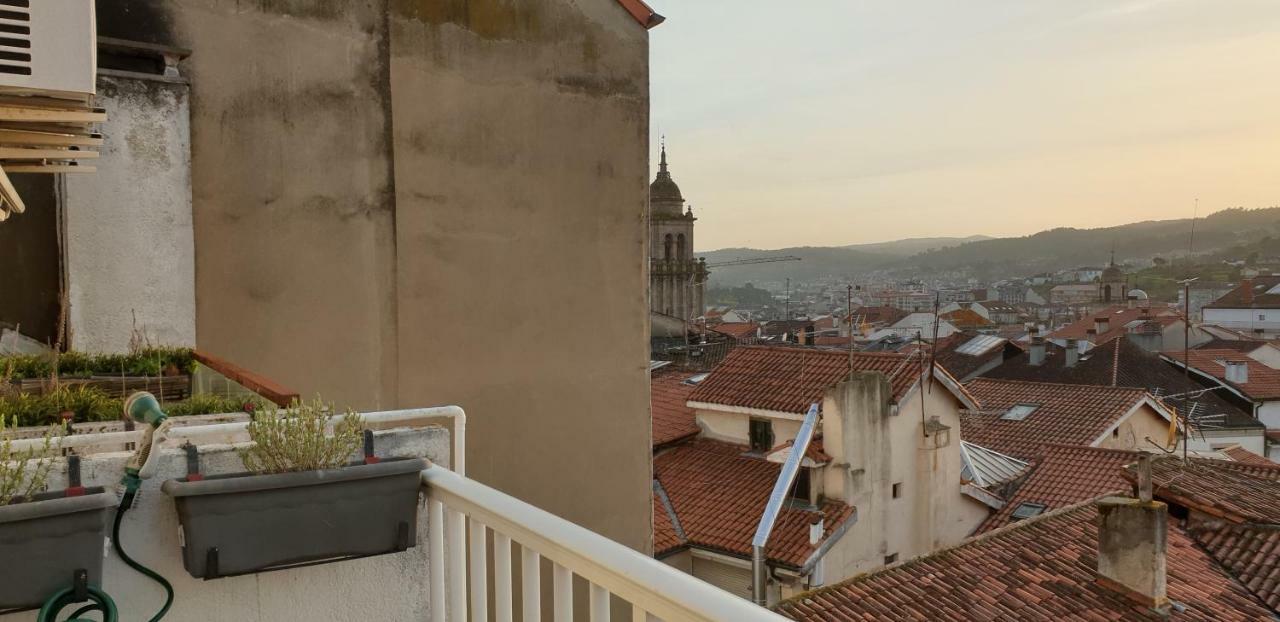 Duplex Luminoso Con Vistas En El Centro De Ourense Appartement Buitenkant foto